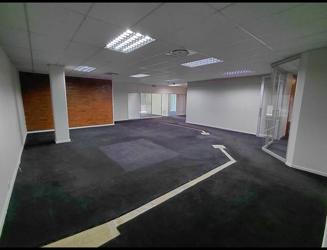 344M² OFFICE TO LET IN HALFWAY HOUSE